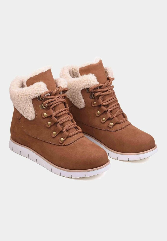 Women&#039;s Winter Boots Suede - With Shearing Details Beige 40