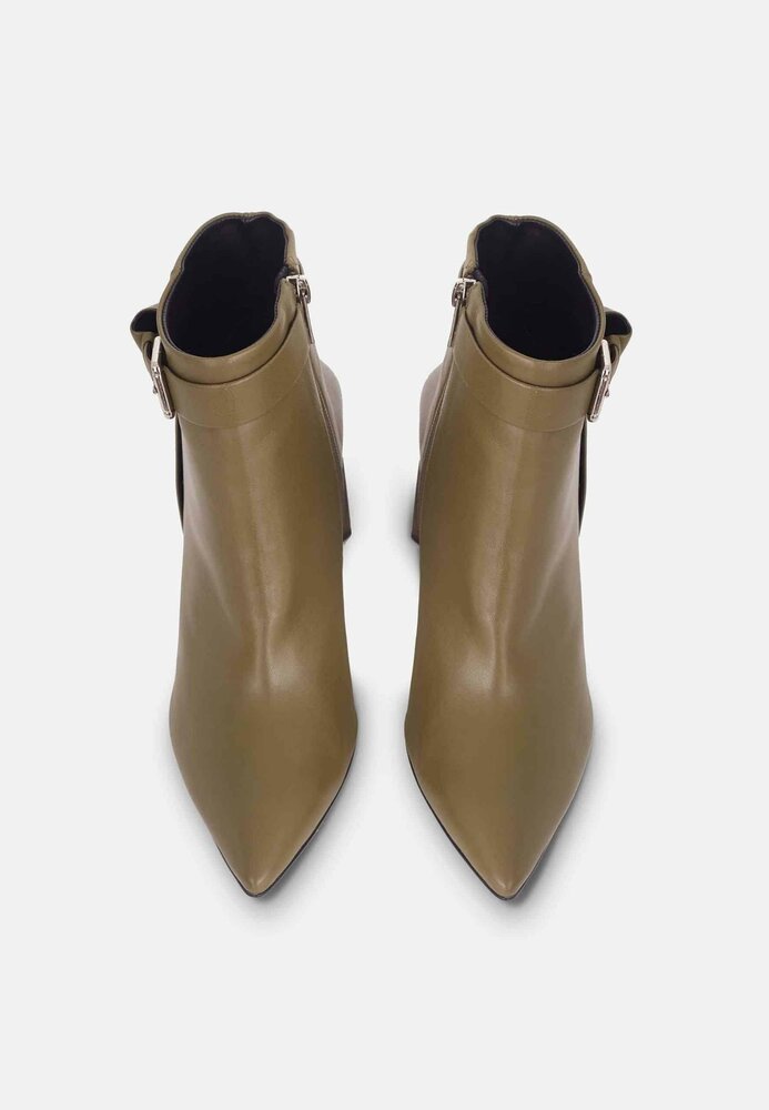 Mangar&aacute; Salvia Ankle Boot Heeled - Stylish Leather Footwear Green 40