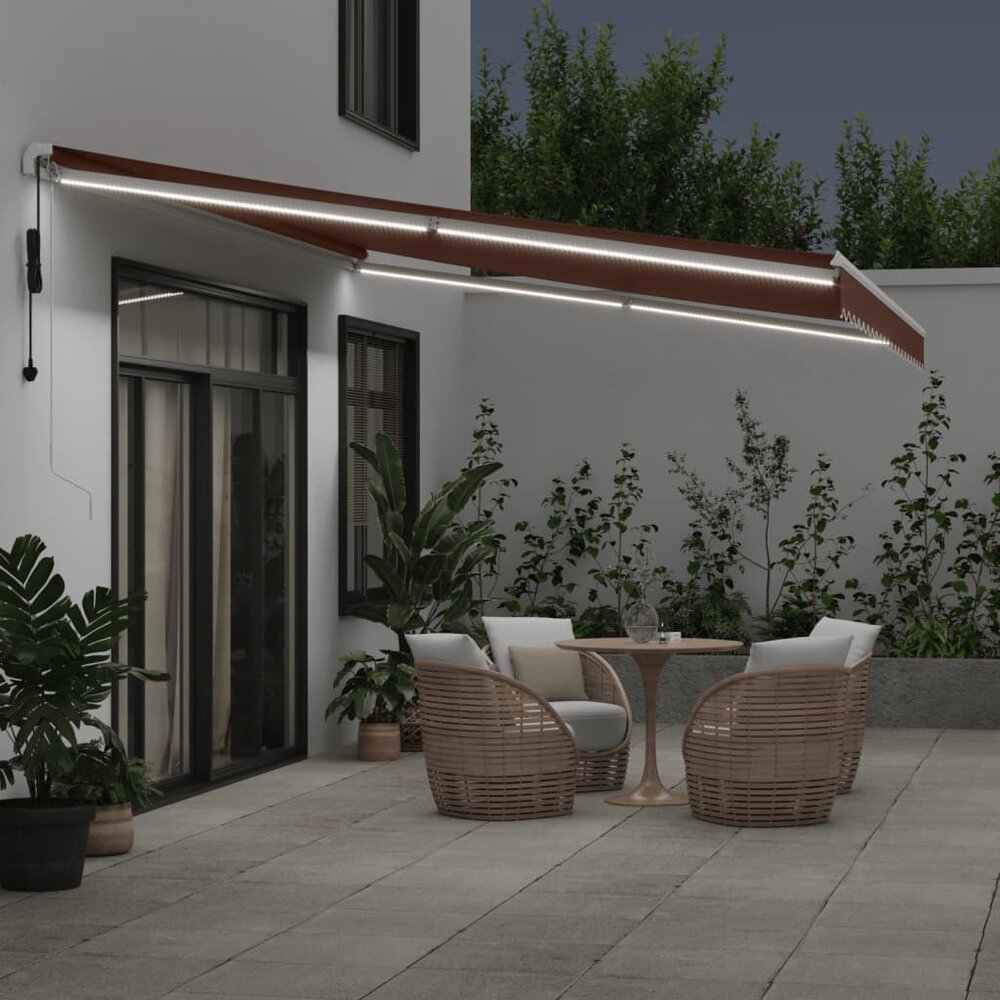 Luifel automatisch uittrekbaar met LED 500x300 cm bruin