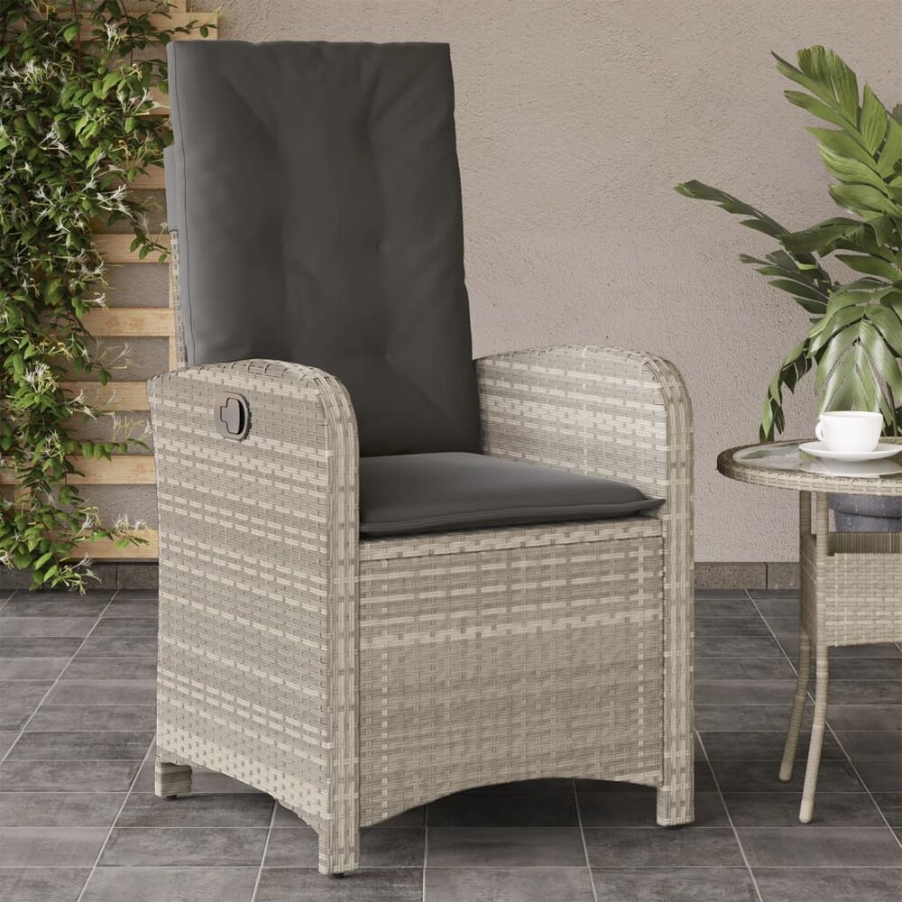 Tuinstoelen 2 st verstelbaar met kussens poly rattan lichtgrijs