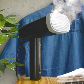 Kledingstomer compact 800 W zwart en wit