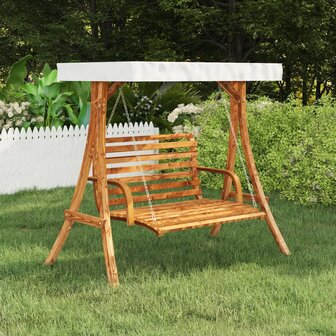 Schommelframe met cr&egrave;mekleur dak gebogen hout met teakafwerking