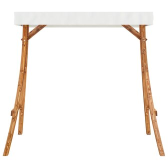 Schommelframe met cr&egrave;mekleur dak gebogen hout met teakafwerking