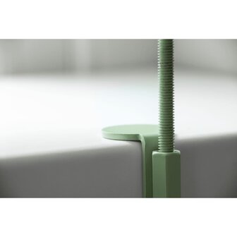 Plantenblad met klem rond M groen