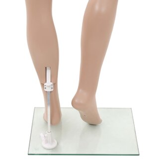Etalagepop sexy vrouw met glazen voet 180 cm beige
