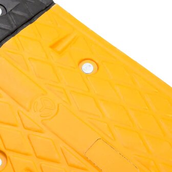 Verkeersdrempel 129x32,5x4 rubber geel en zwart