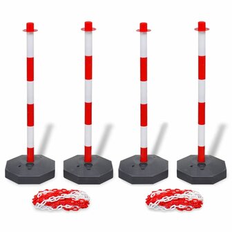 Set van 4 kettingpalen en 2 kunststof kettingen van 10 m