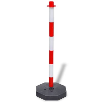 Set van 4 kettingpalen en 2 kunststof kettingen van 10 m