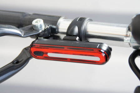 Urban Proof Ultra Bright Usb Oplaadbaar Achterlicht Led zwart zwart