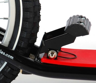Volare Autoped Step Junior Voetrem zwart/rood 16 inch zwart/rood 16 inch