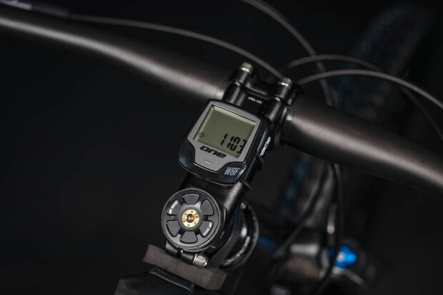 One C.comp 8 Draadloze Fietscomputer Zwart/Grijs