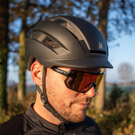 Lynx City Move Fietshelm E-Bike Met Led Achterlicht Maat 58-61 Cm (L/Xl) matzwart matzwart