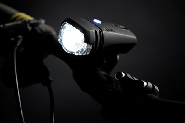 Axa Koplamp Greenline Usb On/Off 50 Lux